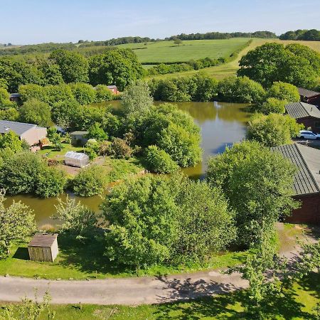 Braeburn Lodge Winkleigh Dış mekan fotoğraf